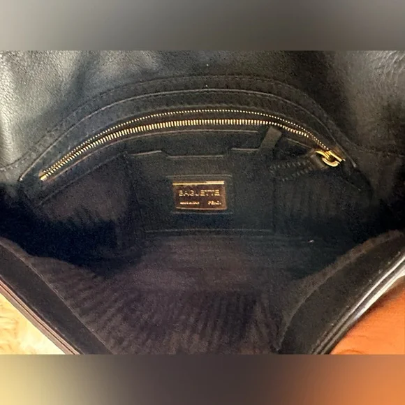 Fendi BAGUETTE LEATHER HANDBAG - Picture 8 of 16